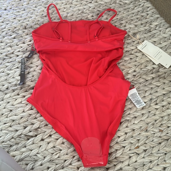 BNWT Vuori Dune one piece in Vermillion - small - Picture 8 of 9